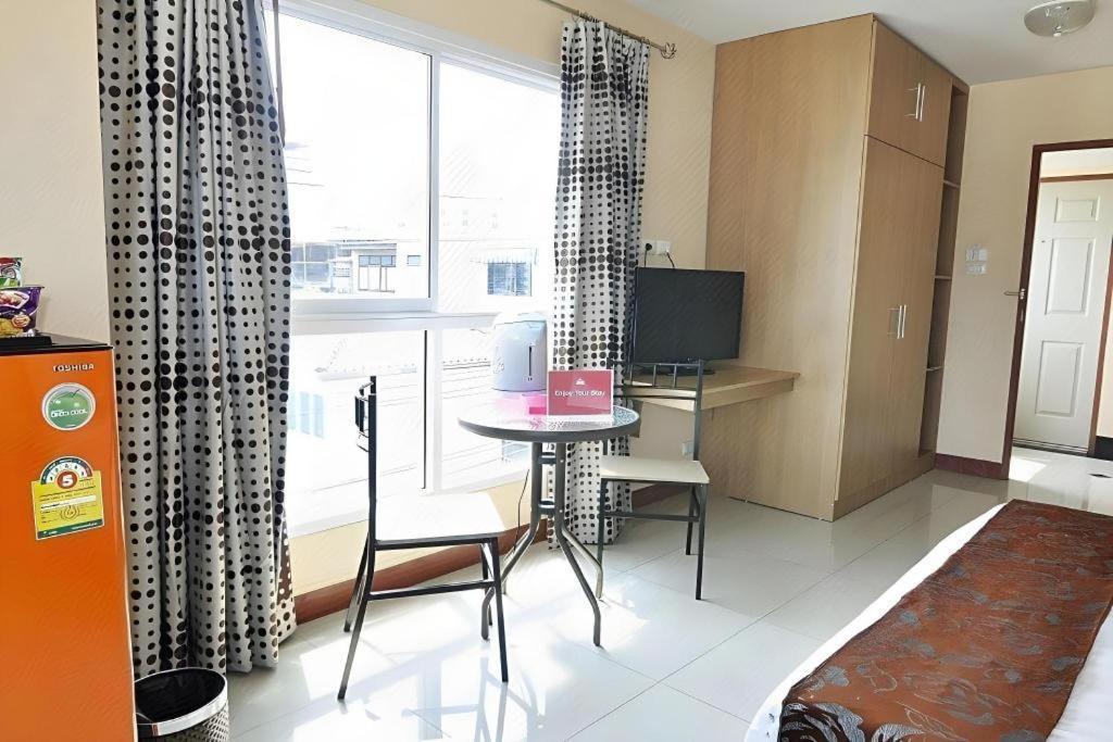 Buddy Place Bangkok Luaran gambar