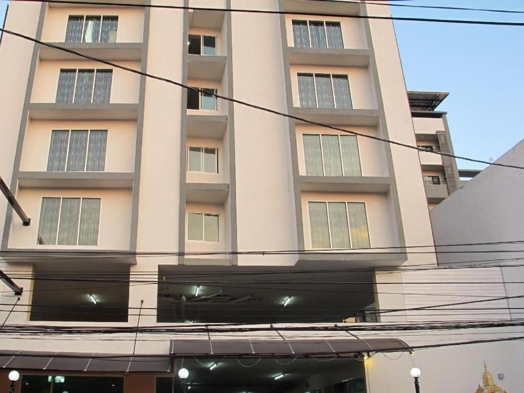 Buddy Place Bangkok Luaran gambar