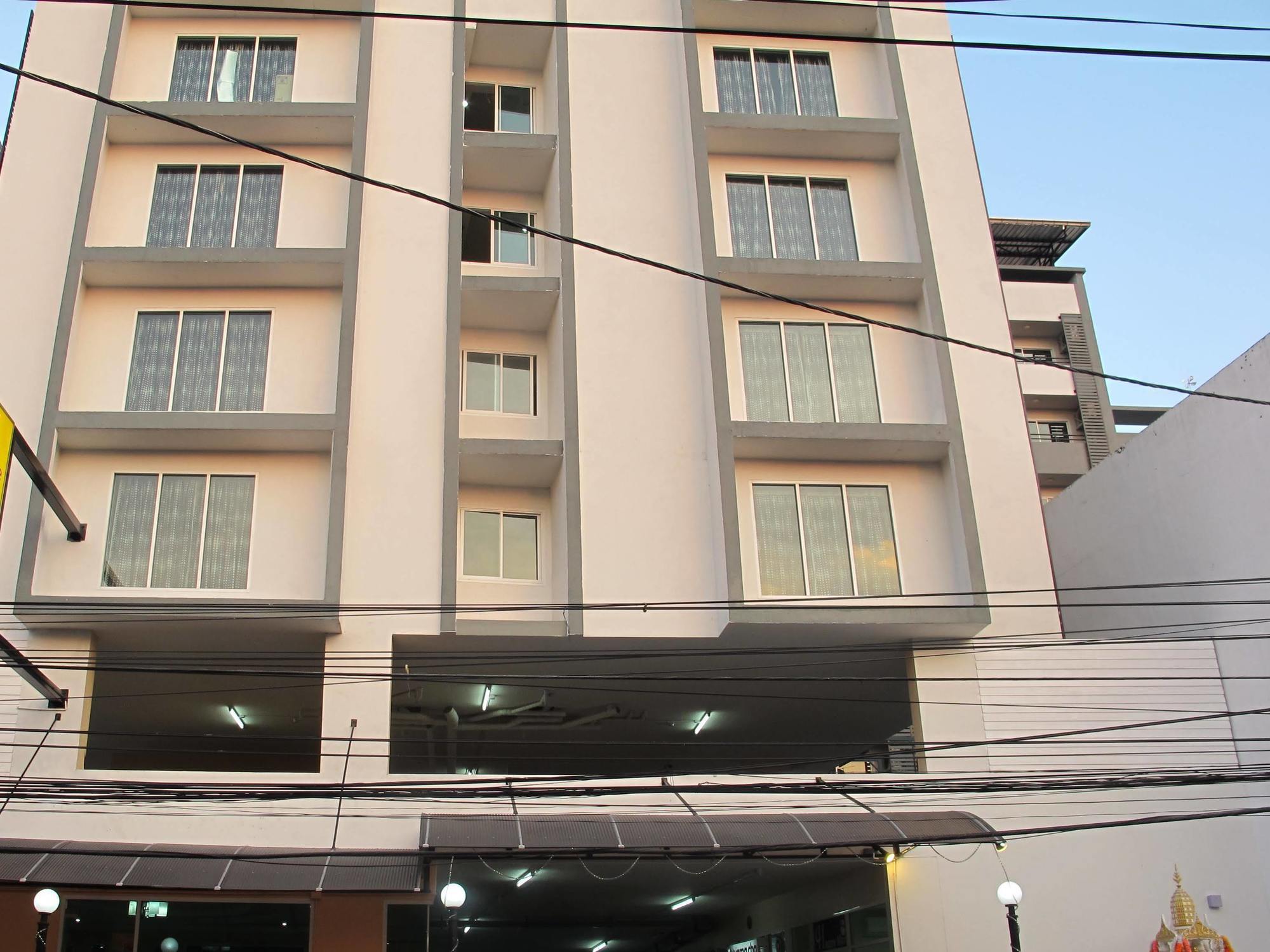 Buddy Place Bangkok Luaran gambar